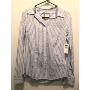 Woman’s Small Button Up